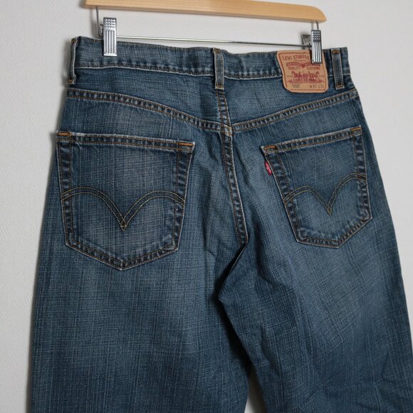 Mens Levi's 550 Relaxed Fit Medium Wash Denim Jeans Size W32 x L32 - Picture 12 of 12